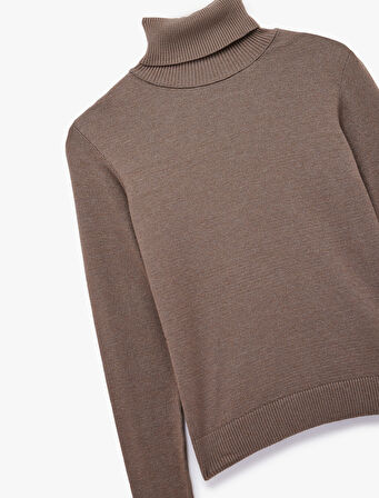 Uzun Kollu Balıkçı Yaka Triko Kazak