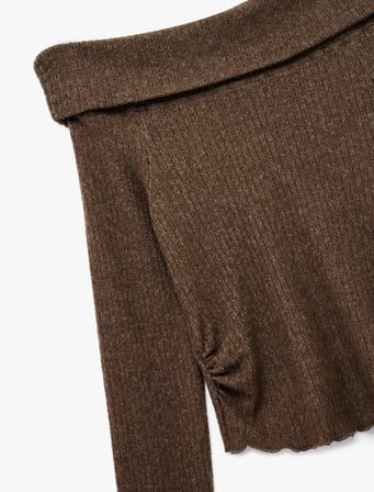 Kaşkorse Omzu Açık Slim Fit Uzun Kollu Tişört