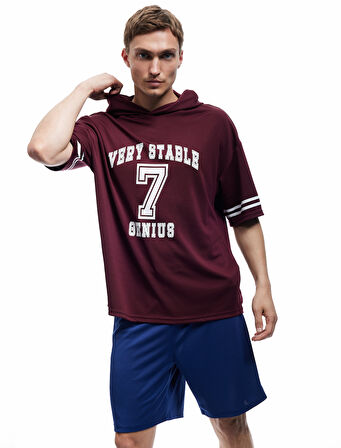 Kapşonlu Yarım Kollu Baskılı Oversize Spor Tişört