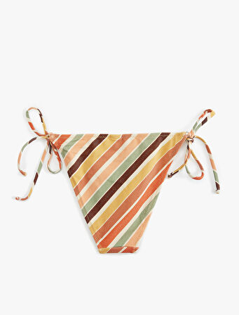 Biyeli Yanları İpli Desenli Bikini Altı