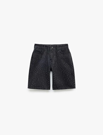 Taş Detaylı Cepli Pamuklu Straight Fit Jean Kapri Şort