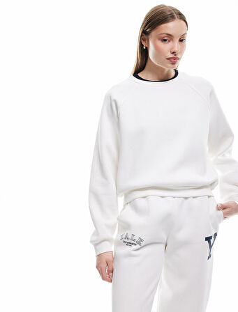 Üç İplik Şardonlu Dikiş Detaylı Bisiklet Yaka Oversize Sweatshirt