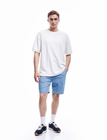 Pamuklu Bol Cep Detaylı Oversize Beli Bağcıklı Bermuda Jean Şort