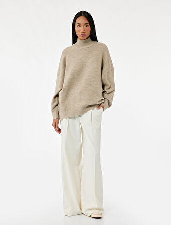 Oversize Uzun Kollu Dik Yaka Triko Kazak