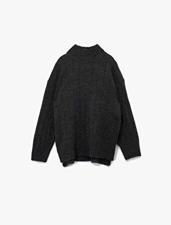 Uzun Kollu Dik Yaka Oversize Triko Kazak