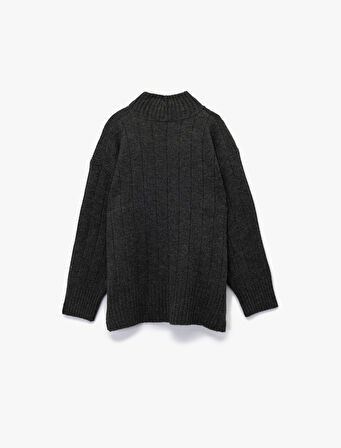 Uzun Kollu Dik Yaka Oversize Triko Kazak