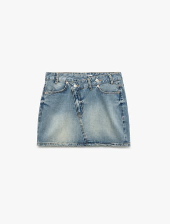 Pamuklu Asimetrik Düğmeli Cepli Denim Mini Etek