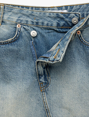 Pamuklu Asimetrik Düğmeli Cepli Denim Mini Etek