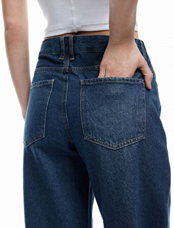 Pamuklu Rahat Kalıp Cepli Barrel Fit Jean Pantolon