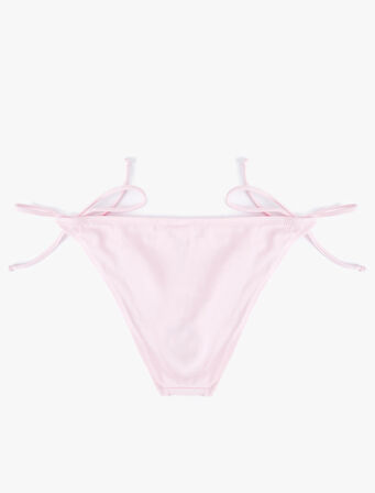 Astarlı Yanları Bağlamalı İpli Bikini Altı