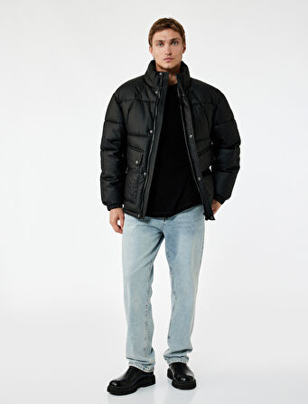 Regular Fit Kapaklı Cep Detaylı Fermuarlı Uzun Kollu Dik Yaka Kışlık Şişme Mont