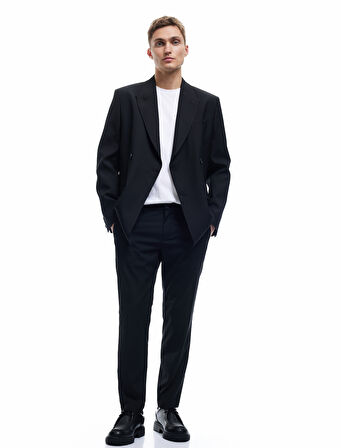 Kırlangıç Yaka Kapaklı Cepli Düğmeli Uzun Kollu Blazer Ceket