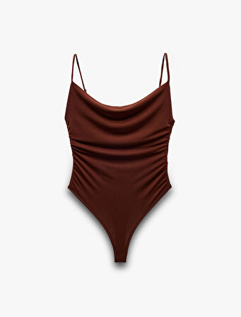 Degaje Yaka Slim Fit Drapeli Askılı Çıtçıtlı Body