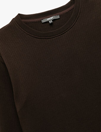 Uzun Kollu Pamuklu Bisiklet Yaka Basic Sweatshirt
