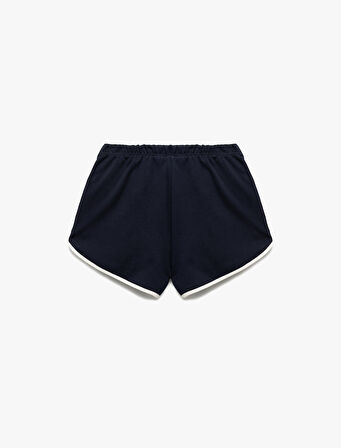 Biyeli Slim Fit Kolej Baskılı Mini Şort