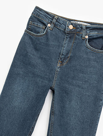 Yüksek Bel Dar Kalıp Düğmeli Cepli İspanyol Paça Crop Jean Pantolon - Flare Jeans