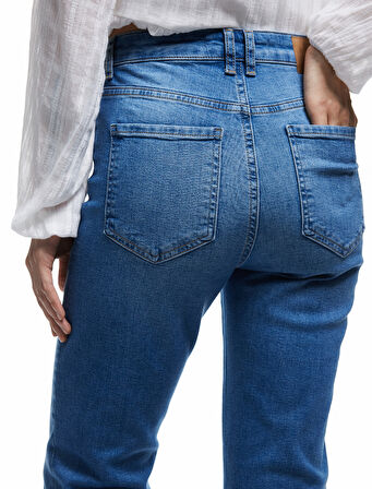 Yüksek Bel Dar Kalıp Düğmeli Cepli İspanyol Paça Crop Jean Pantolon - Flare Jeans