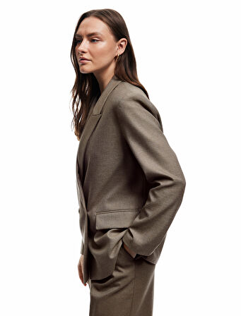 Çift Cepli Uzun Kollu Kruvaze Blazer Ceket