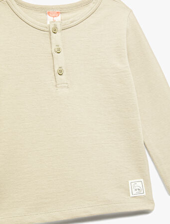 Pamuklu Uzun Kollu Düğmeli Tişört