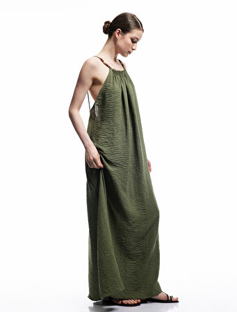 Boncuk Detaylı İnce Askılı Halter Yaka Uzun Plaj Elbisesi