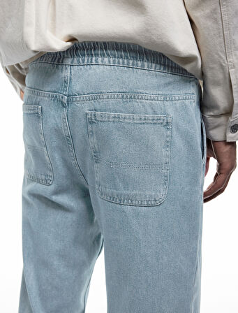 Beli Bağcıklı Cep Detaylı Pamuklu Rahat Kesim Denim Pantolon