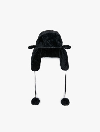 Ponpon Detaylı Peluş Pilot Şapka