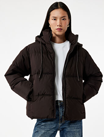 Uzun Kollu Cepli Fermuarlı Su İtici Kapüşonlu Anorak Şişme Mont