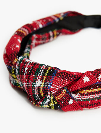 Ekoseli  Düğüm Detaylı Kar Desenli Taç