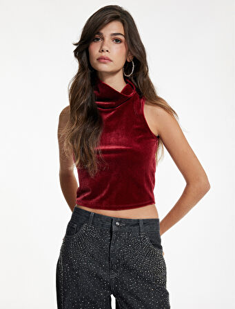 Slim Fit Dik Yaka Kolsuz Crop Kadife Bluz