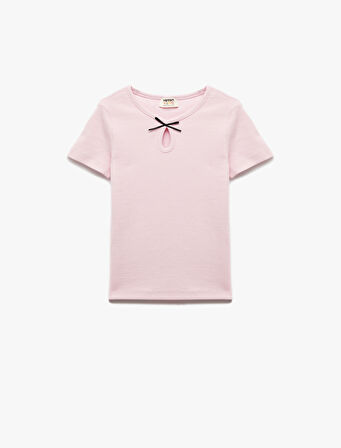 Kurdele Detaylı Kısa Kollu Bisiklet Yaka Pamuklu Tişört