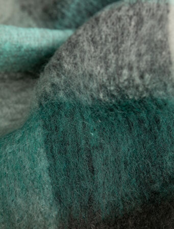 Yumuşak Dokulu Püsküllü Ekoseli Uzun Atkı