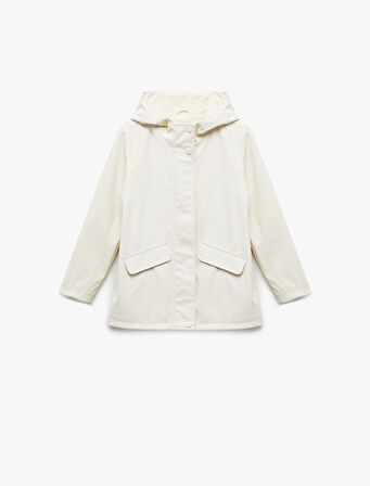 Kapşonlu Uzun Kollu Kapaklı Cepli Yağmurluk