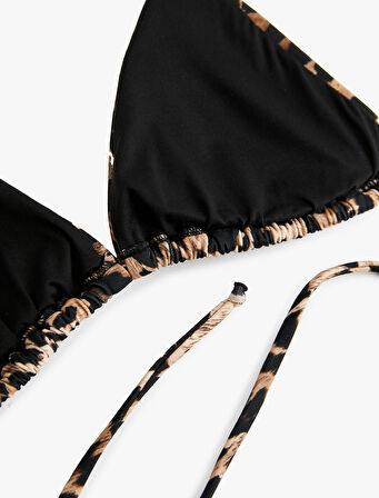 Boyundan Bağlamalı İpli Leopar Desenli Üçgen Bikini Üstü