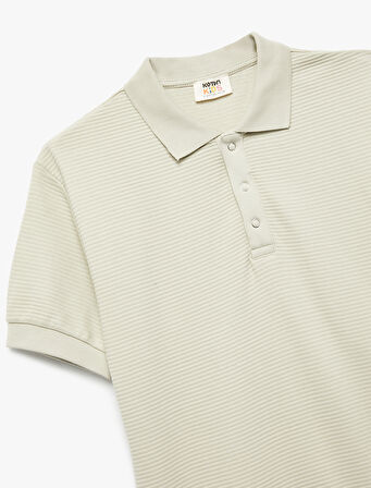 Çıtçıt Düğme Detaylı Polo Yaka Kısa Kollu Pamuklu Tişört