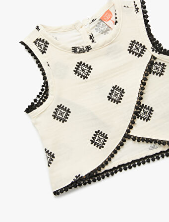 Pamuklu Nakış Detaylı Kolsuz Crop Bluz