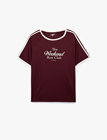 Rahat Kesim Kısa Kollu Biyeli Bisiklet Yaka Baskılı Spor Tişört