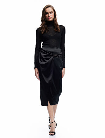 Kruvaze Yırtmaç Detaylı Slim Fit Saten Midi Etek