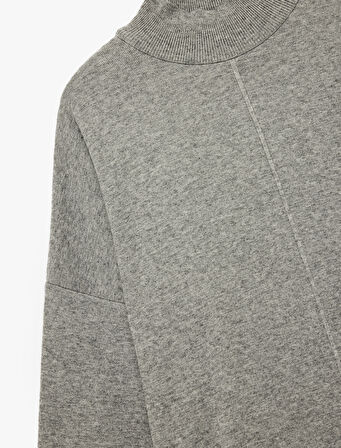 Dik Yaka Uzun Kollu Triko Kazak