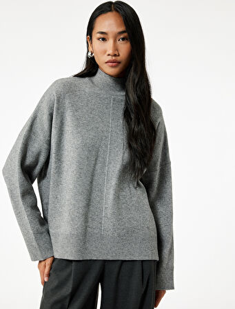 Dik Yaka Uzun Kollu Triko Kazak