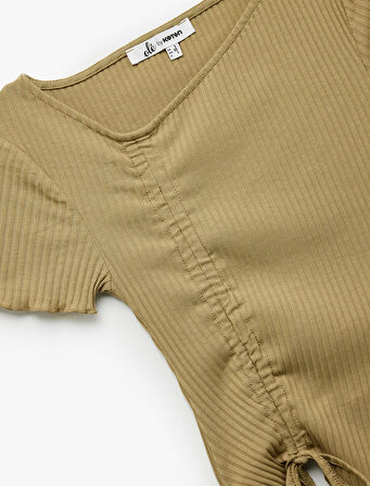 Asimetrik Kesim Büzgülü Bisiklet Yaka Kısa Kollu Bluz