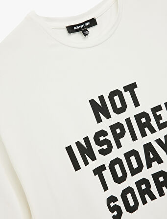 Kısa Kollu Bisiklet Yaka Baskılı Yırtmaçlı Oversize Spor Tişört