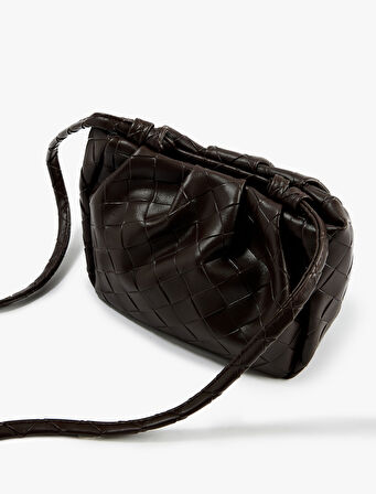 Suni Deri Örgü Detaylı Çapraz Çanta