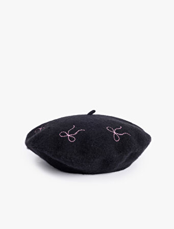 Fiyonk İşleme Detaylı Ressam Şapka