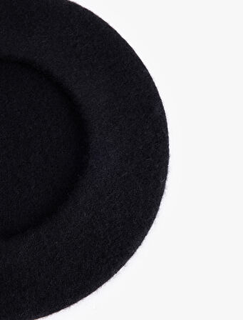 Fiyonk İşleme Detaylı Ressam Şapka