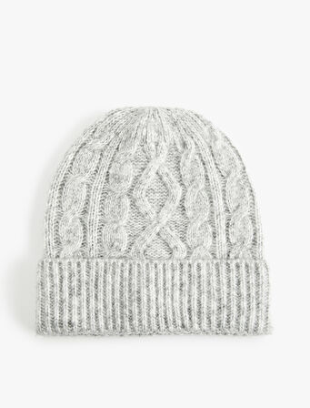 Katlama Detaylı Saç Örgü Dokulu Triko Bere