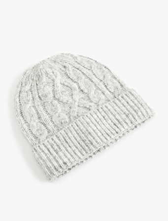 Katlama Detaylı Saç Örgü Dokulu Triko Bere