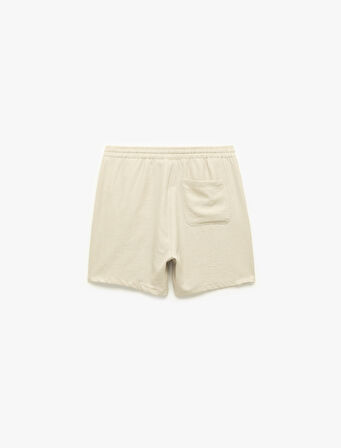 Rahat Kesim Cep Detaylı Pamuklu Beli Bağcıklı Şort