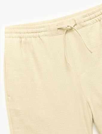 Rahat Kesim Cep Detaylı Pamuklu Beli Bağcıklı Şort