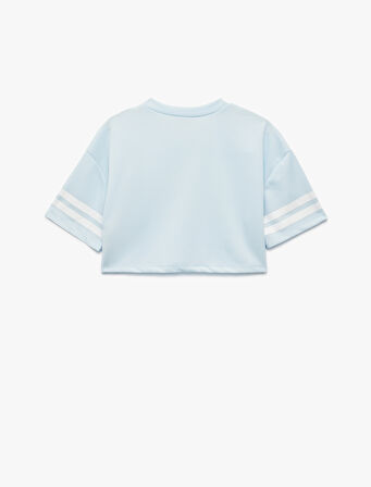 V Yaka Kısa Kollu Crop Oversize Kolej Baskılı Tişört