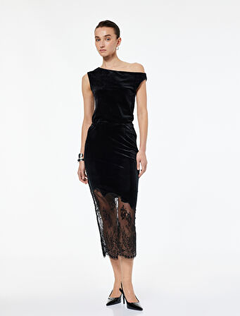 Asimetrik Yaka Kolsuz Kadife Bluz